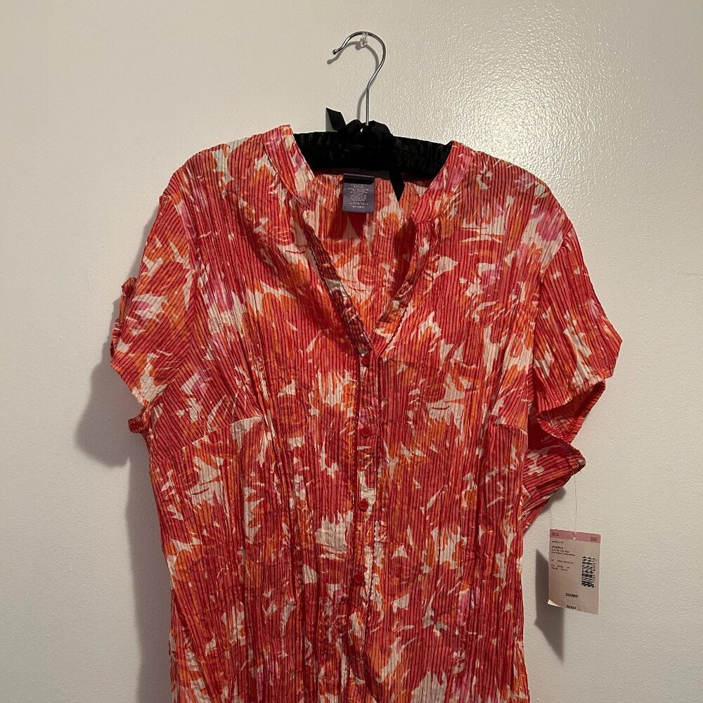 NWT Laura Scott Floral Blouse - Size 24/26W, Crinkle Pleated, Button-Front